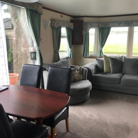 The Fox Inn, Roxby, Static Caravan ภายนอก รูปภาพ