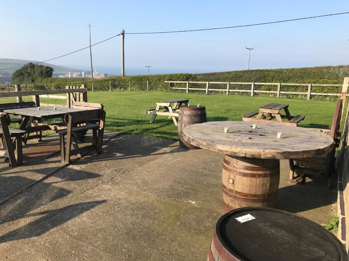 The Fox Inn, Roxby, Static Caravan ภายนอก รูปภาพ