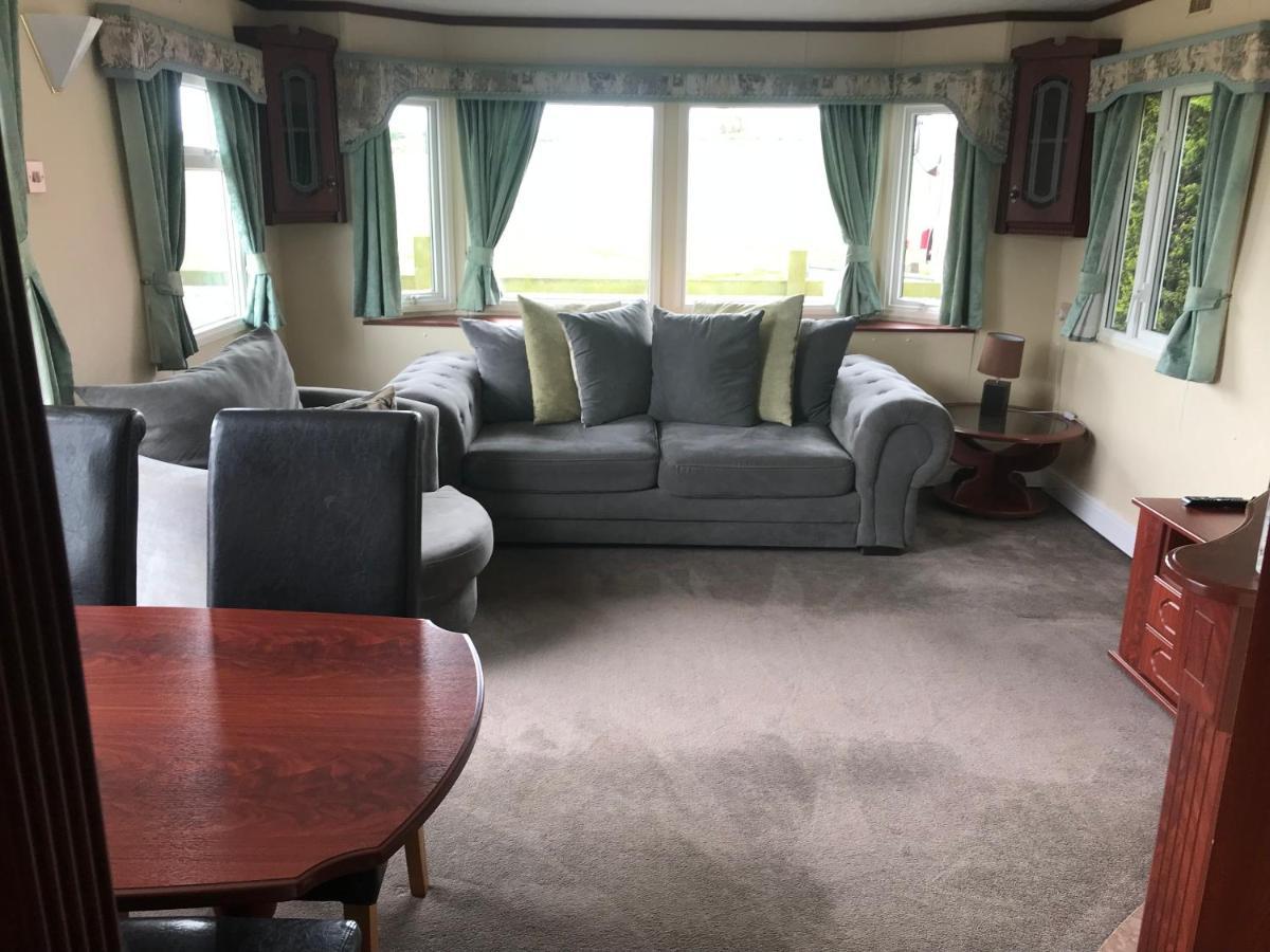 The Fox Inn, Roxby, Static Caravan ภายนอก รูปภาพ